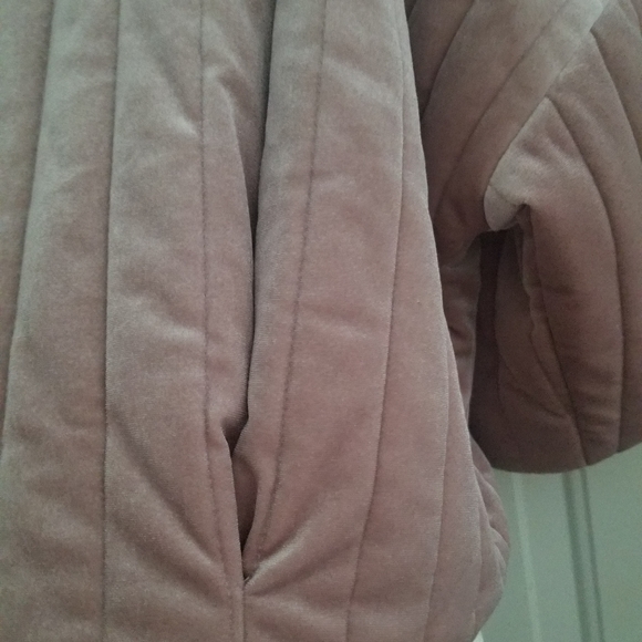 Plush Jacket - Picture 7 of 7